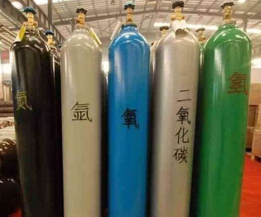 太原工業(yè)氣體氧氣，乙炔，氬氣，氮?dú)獾闹迫∨c用法